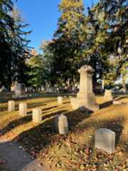 Larger memorial image loading...