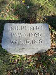 Larger memorial image loading...