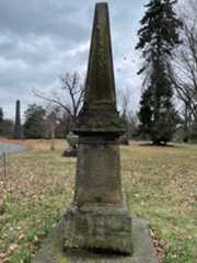 Larger memorial image loading...