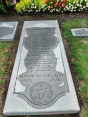 Larger memorial image loading...