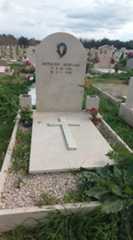 Larger memorial image loading...