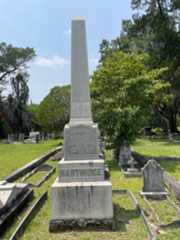 Larger memorial image loading...