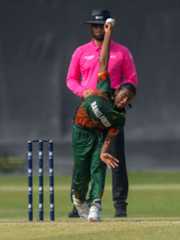 Marufa Akter takes stunning catch in quickfire brace | WCWCQ 2025