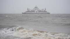 Der angekündigte Sturm könnte auch Auswirkungen auf den Fährverkehr der WDR haben. 