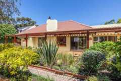 3 Bedroom House for sale in Bergvliet