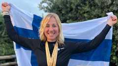 Aleksandra Blinnikka on sinivalkoinen maailmanmestari.