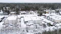 Etelä-Suomen äärioikeiston uusi päämaja avattiin vanhan päämajan tavoin teollisuusalueelle Hyvinkäällä.