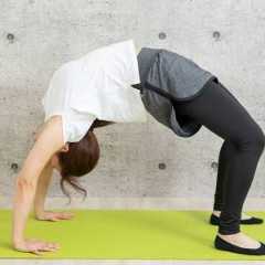 「たった1回できたら体年齢マイナス10歳」ブリッジ出来ない人は要注意…その理由は？