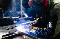 Quelles sont les formations et les certifications pour devenir soudeur ?