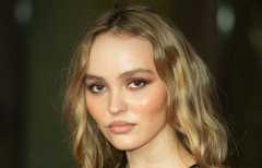 Lily-Rose Depp interprétera Laeticia Hallyday dans le biopic consacré à Johnny