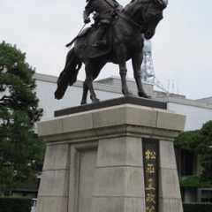 松江城(1)松平直政公の銅像