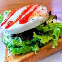 号泣する夫★ロコモコ＆ハンバーグのオープンサンド★焼きいも