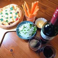 ホンマかいな！？★つまみは大きなピザパン