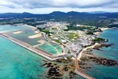 (資料写真)米軍キャンプ・シュワブ沿岸部=5月10日、名護市辺野古(小型無人機で撮影)