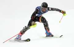 アルペンスキー男子回転に出場したギニアビサウのウィンストン・タン。同国の冬季五輪参加は初めて＝16日、ボルミオ（ロイター＝共同）