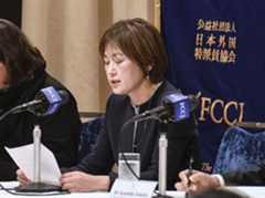 記者会見する西広陽子弁護士＝20日午前、東京都千代田区の日本外国特派員協会