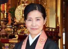 「輝け！　お寺の掲示板大賞２０２５」で最高賞になった顯證寺の藤かおりさん