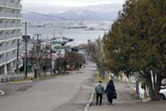 後発地震注意情報の最終日を迎えた北海道函館市＝15日午後