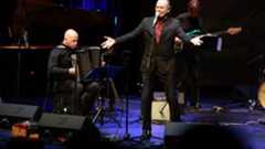 Po zapletih izbrali nov šanson leta – to je postala skladba Zrcalo družbe