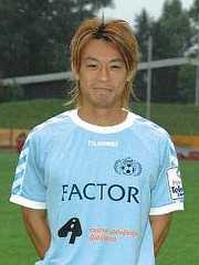 Hidetoši Vakui, Factor