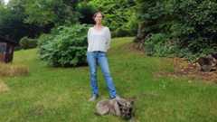 Mona Asendorf, Geschäftsführerin der Elbschmiede vor ihrem Pop-up-Café in Poppenbüttel