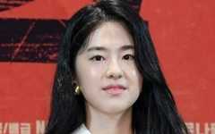 학폭 꼬리표 못 뗐는데…박혜수, 어물쩍 복귀보단 적극 해명이 우선 [TEN스타필드]