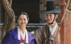 고아라, 19금 베드신은 없었다…노출로 홍보하더니, 소리만 내는 '춘화연애담' [TEN스타필드]