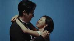 화사, 박정민이랑 ♥핑크빛 케미 무슨 일…'Good Goodbye'로 단편 영화 찍었네 [TEN스타필드]