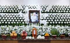 [종합] '영원한 현역' 故이순재 영면, 연예계 눈물·금관문화훈장 속 발인