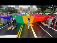 150,000 join Taiwan Pride in Taipei despite rain