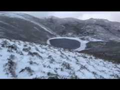 Breathtaking snowy scenery at Jiaming Lake captured on camera