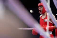 Kontroverse bei Olympia: Paris 2024 Olympics - Boxing - Women's 66kg - Prelims - Round of 16 - North Paris Arena, Villepinte, France - August 01, 2024.Imane Khelif of Algeria before her fight with Angela Carini of Italy REUTERS/Isabel Infantes