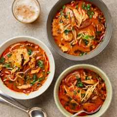 Kimchisuppe mit Tofu: Yotam Ottolenghis Kimchisuppe mit geschmortem Tofu