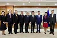 PM meets Japanese delegates