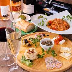 ピザとワイン トリバキッチン グリッツ