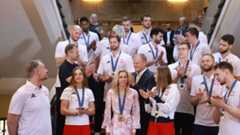 Z lotniska do kancelarii premiera. Olimpijczycy wrócili do kraju
