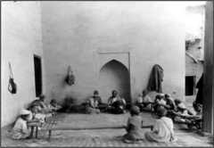 Old-style maktab, after 1910.