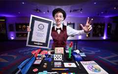 Genius teen magician breaks record