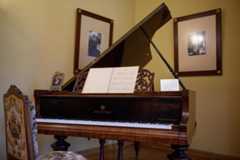 Jan Paderewski grand piano in Kąśna Dolna