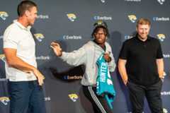 Liam Coen Speaks on Travis Hunter's Usage