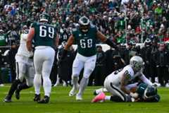 Eagles Predicted to "Aggressively Pursue" Top NFL Trade Candidate - Five-Time Pro Bowler Reportedly Still Upset