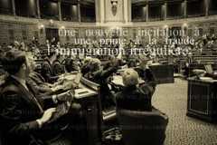 La Macronie donne les pleins pouvoirs à la droite