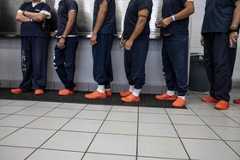 « J’espérais être protégée aux États-Unis, mais je suis traitée comme une criminelle »