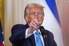 Donald Trump suce toujours son putsch