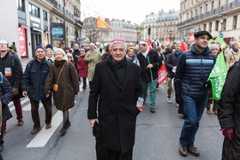 Monseigneur Aillet, droitier non contrarié