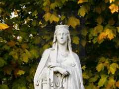 Au « JDNews », on grand-remplace Marianne par sainte Clotilde