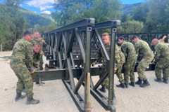 Hrvatski vojnici izgradili lansirni most u Sloveniji