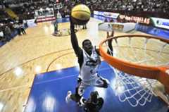 Gui campeão do Torneio de Enterradas.