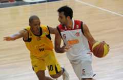 Hélio, do Flamengo, e Jefferson, do Vila Velha