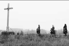 Tego kadru w wersji anglojęzycznej nie widać.